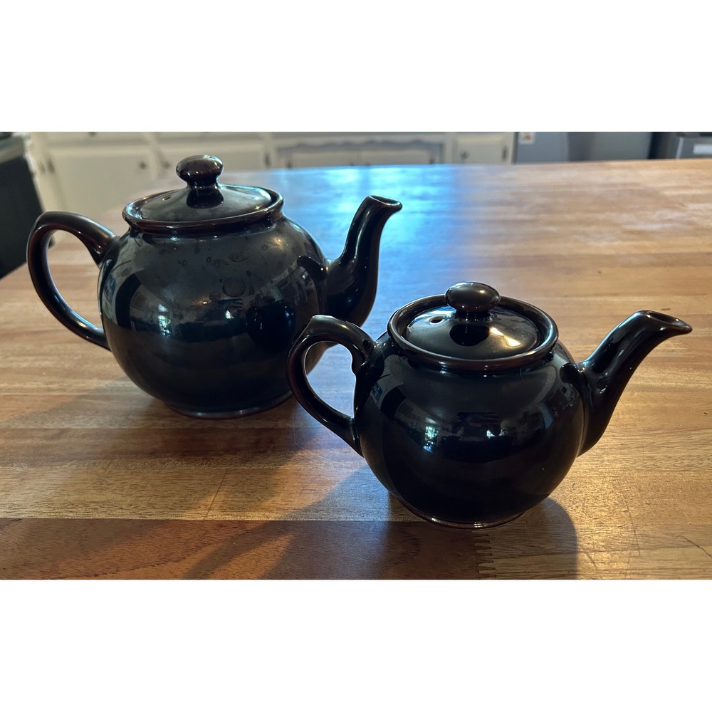 VTG Sadler & Sons Ltd. Brown Betty Earthenware Teapots.